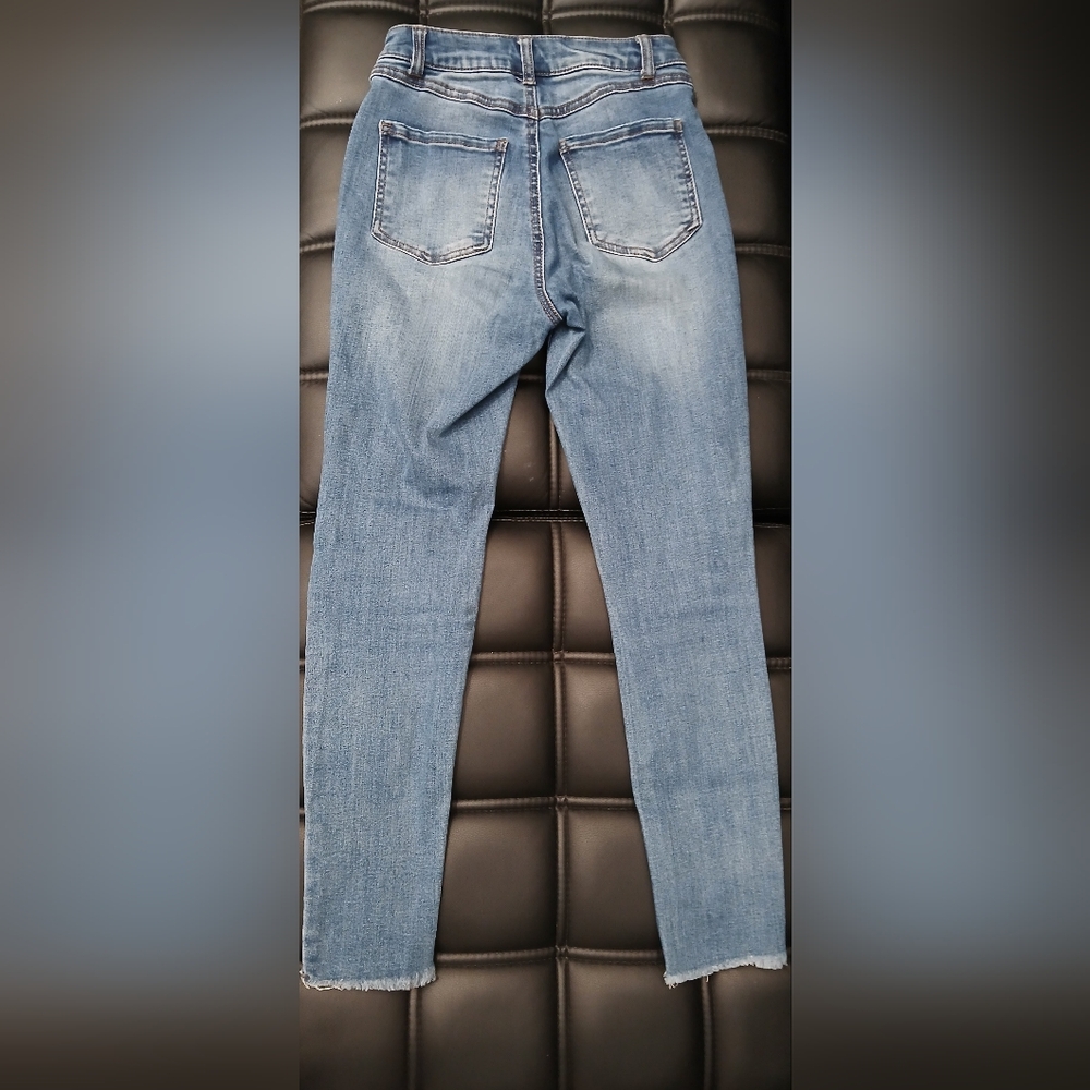 Women's Distressed Refuge Jeans Size 3 - Picture 2 of 5